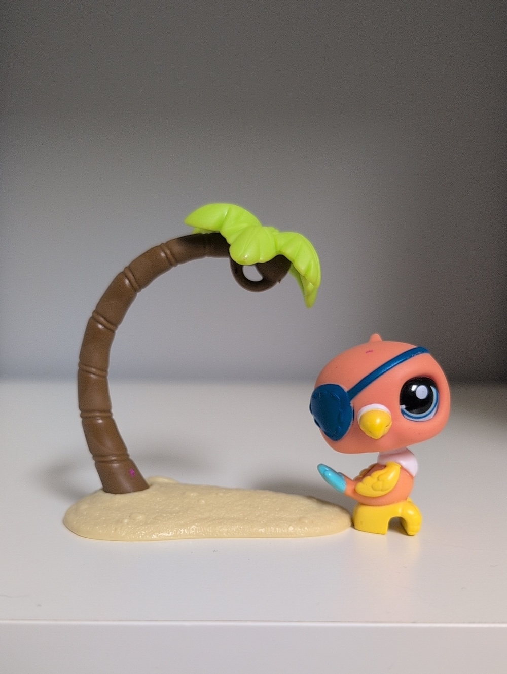 Littlest Pet Shop #882 Pirate Parrot With Tree Accessory Vintage Authentic LPS
